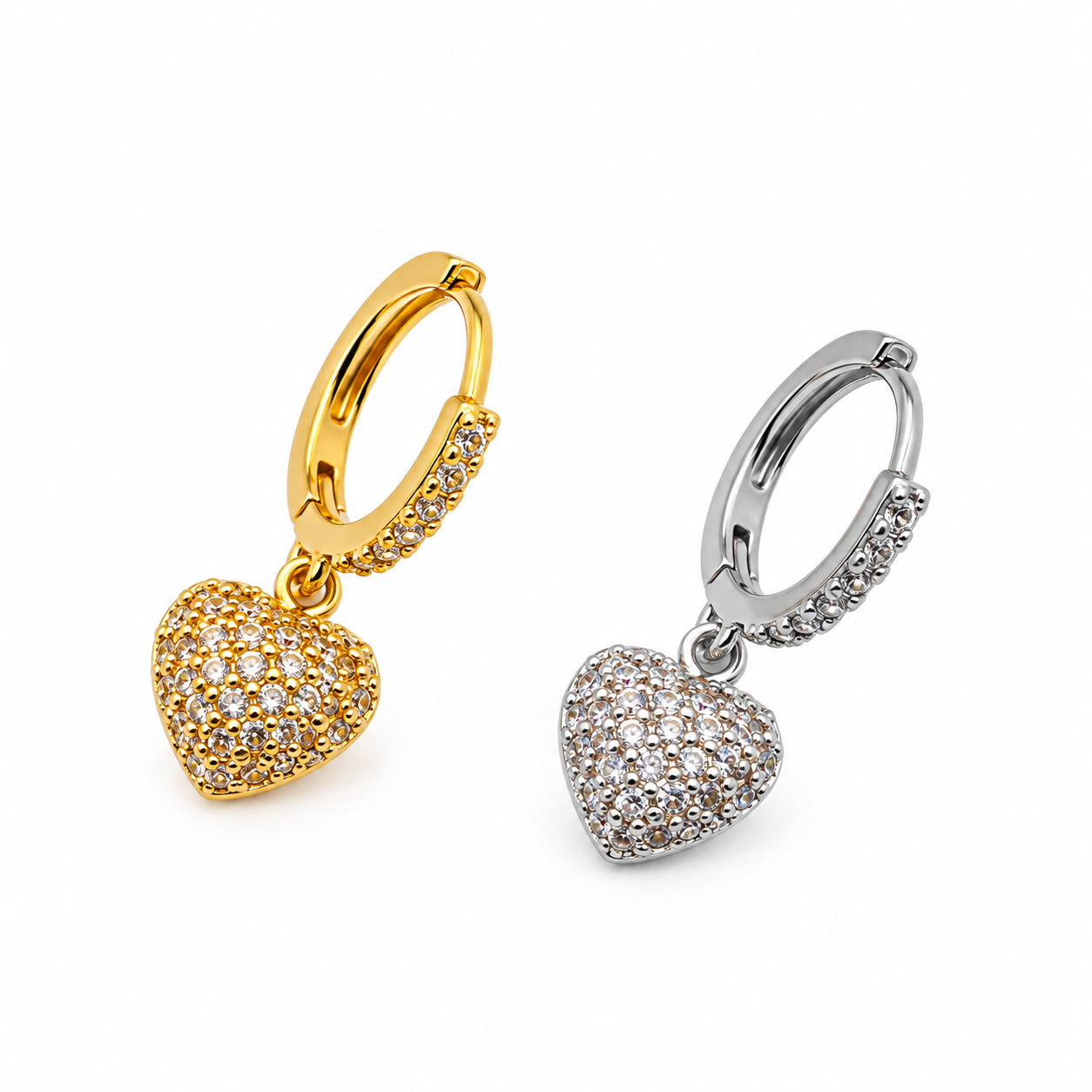Orecchino Cuoricino con cerchietto e cuore pendente di strass, versione gold e versione silver